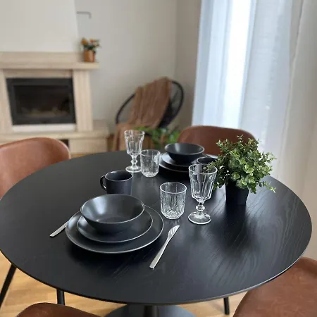 Cozy Near City Centre Apartment