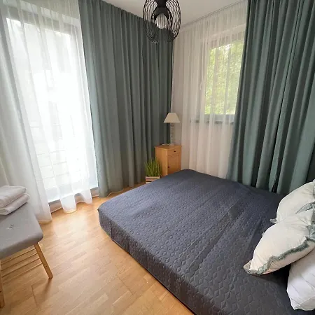Apartment Cozy Near City Centre