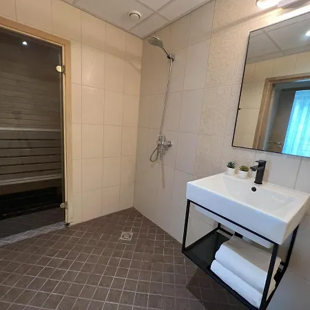 Cozy Near City Centre Apartment *